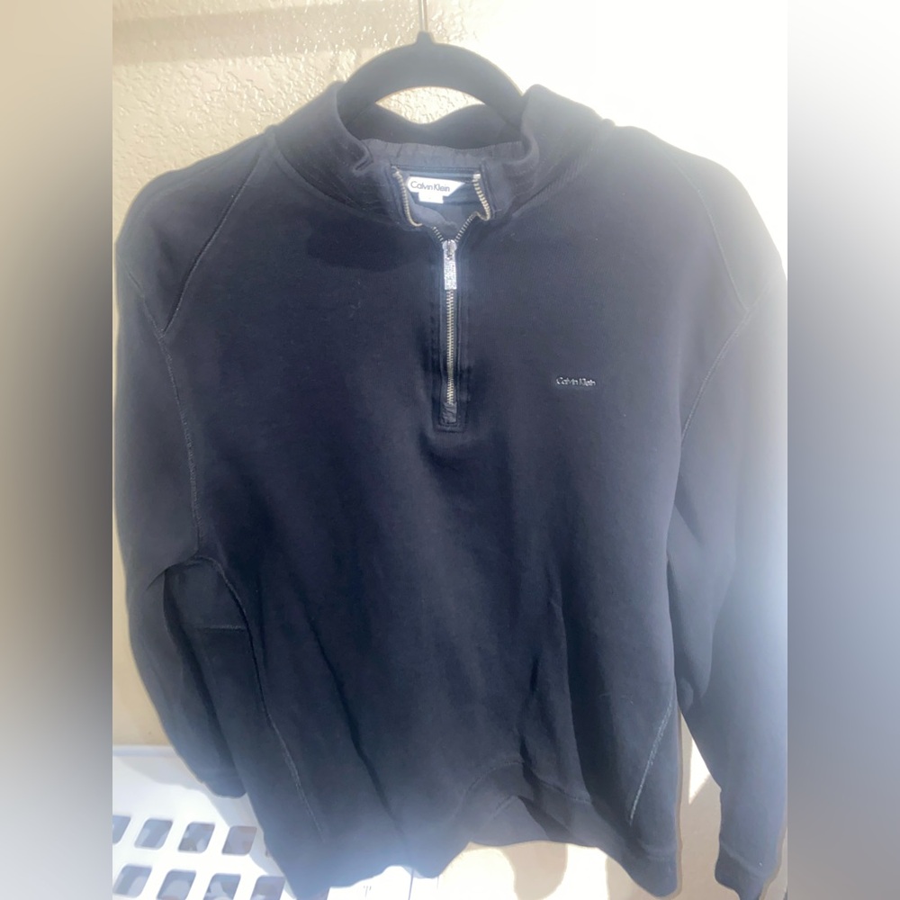 Calvin Klein  Men’s long sleeve size large sweater 1/4 zip black